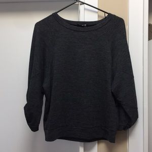 1 State dark gray pullover sweater w cute sleeves